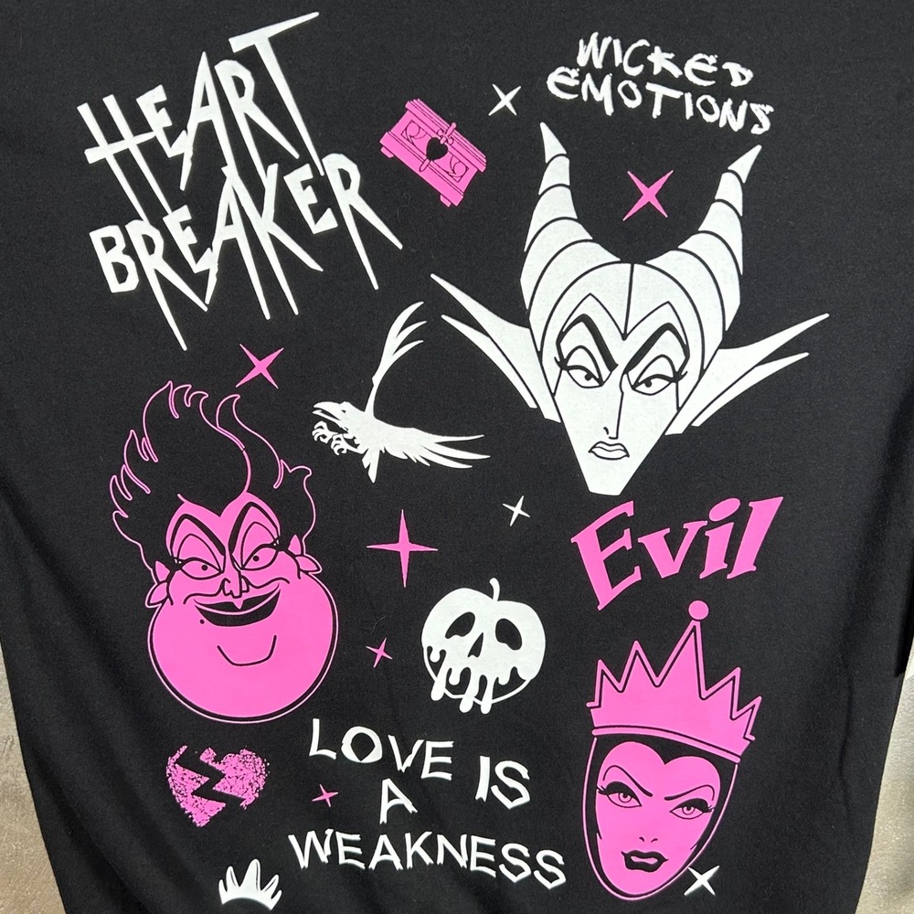 Disney Villains Heart Breaker Graphic Sweatshirt Small Maleficent Ursula New‎